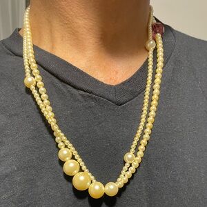 Elegant Cream Pearl Necklace